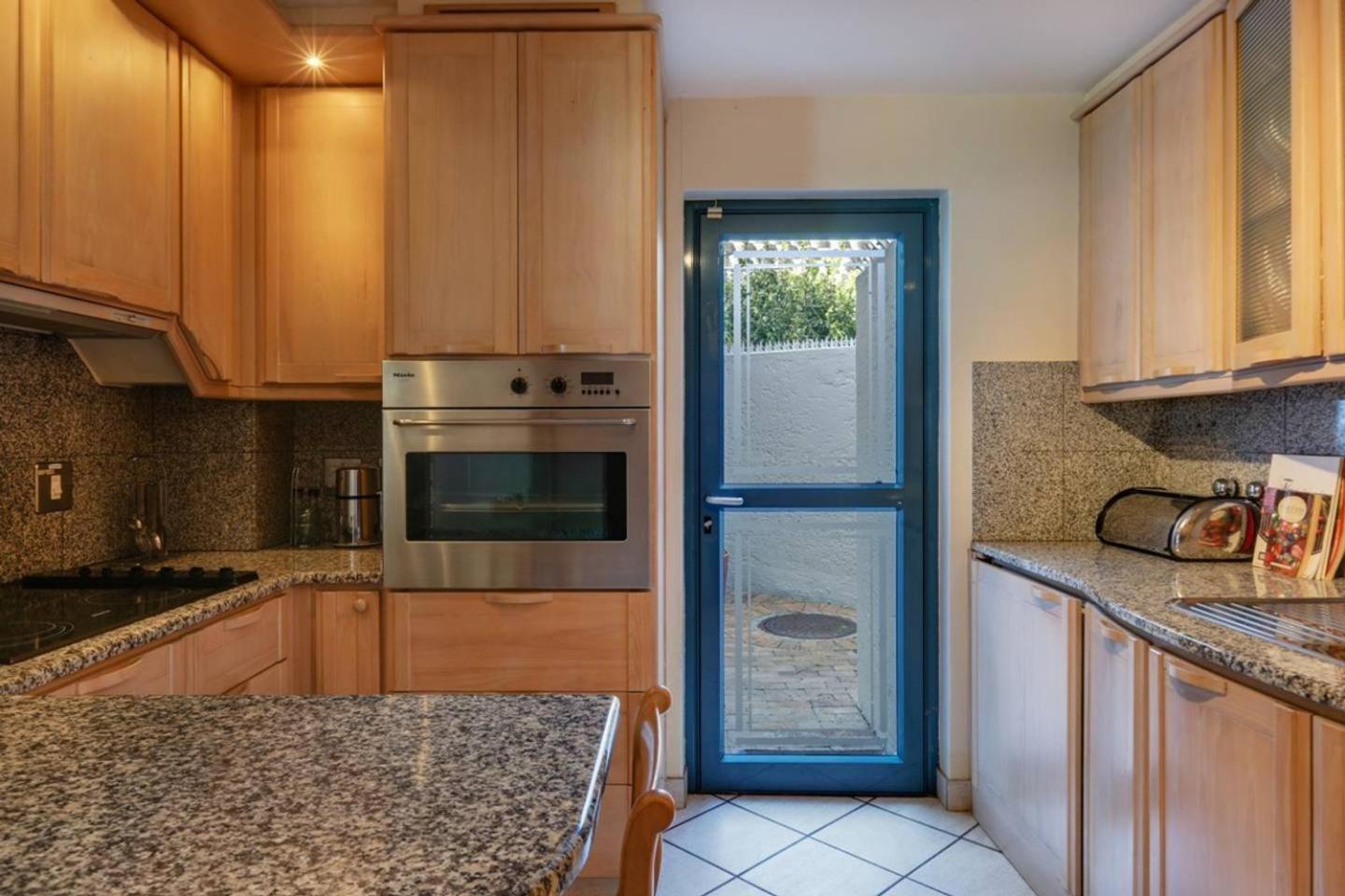 17 On Nautica Apartman Fokváros Kültér fotó